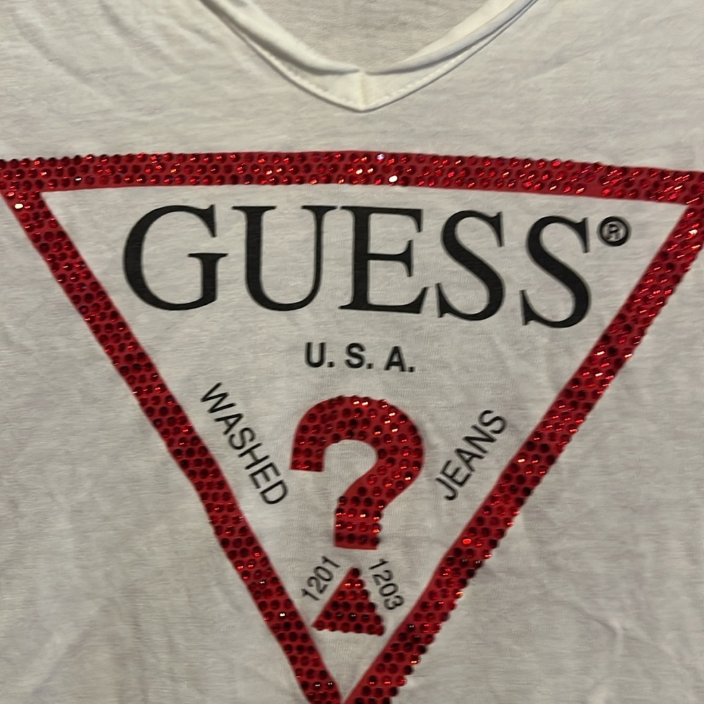 GUESS TSHIRT - Picture 2 of 4